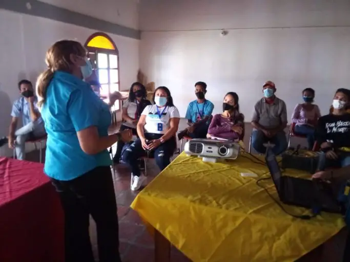 Corpotulipa e IMTUR capacitan promotores del turismo en el municipio Falcón
