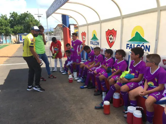 Atlético Falcón destaca Copa Víctor Clark.