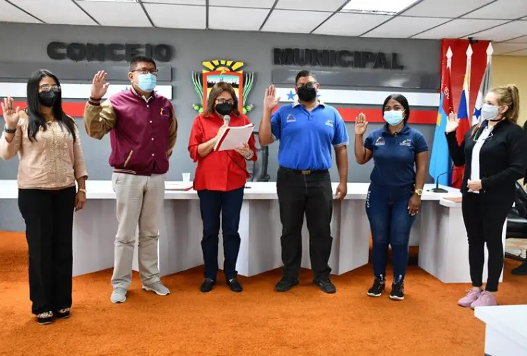 Juramentado equipo calificador que seleccionará contralor de Carirubana