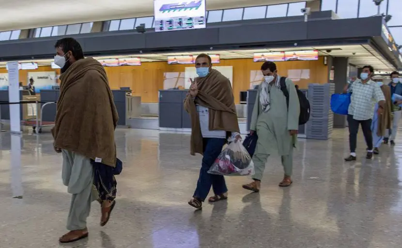Aeropuerto de Kabul reanuda vuelos nacionales