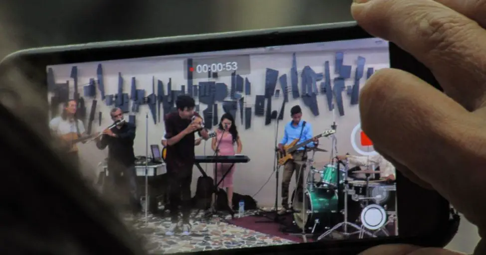 “Watakea” en modo rock clásico y otros géneros