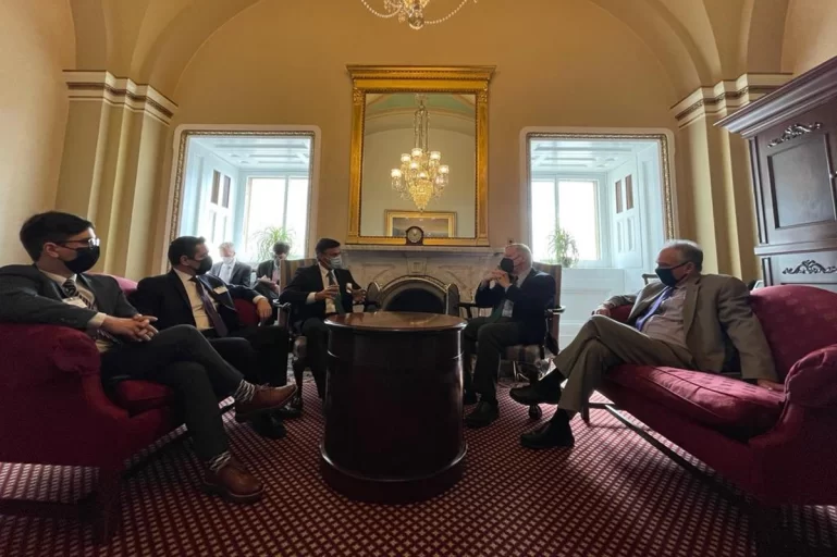 Freddy Guevara y senadores estadounidenses conversaron sobre el diálogo