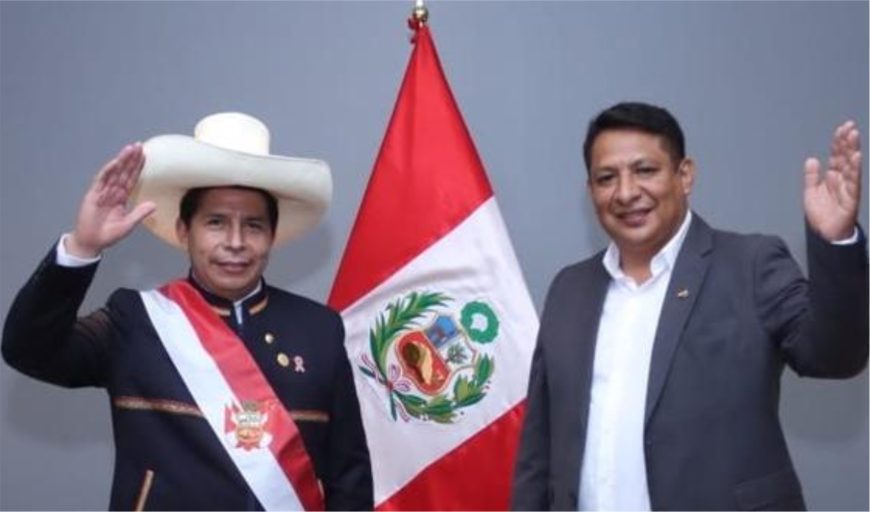 Perú pidió a Venezuela impedir salida de su embajador