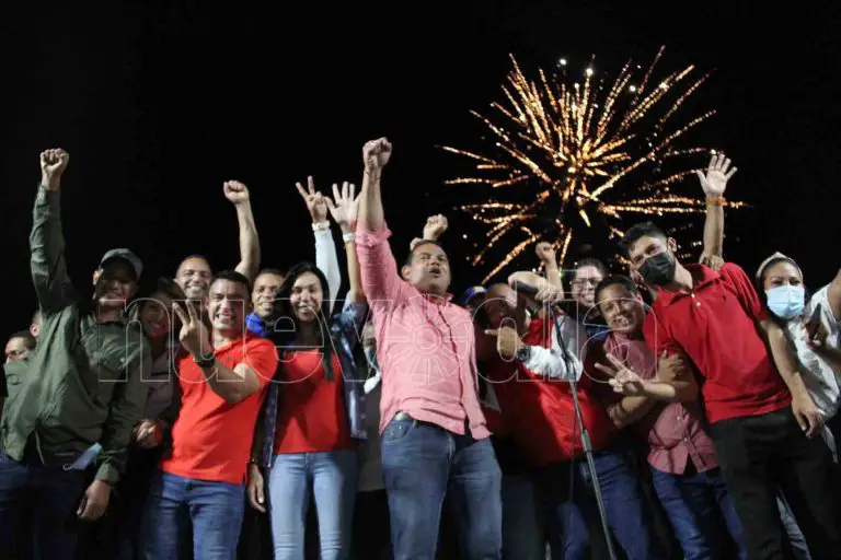 Ganó el pueblo de Falcón, dijo Víctor Clark