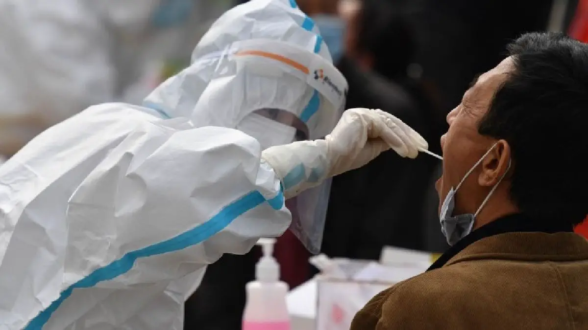  Ecuador confirma contagio comunitario de variante ómicron