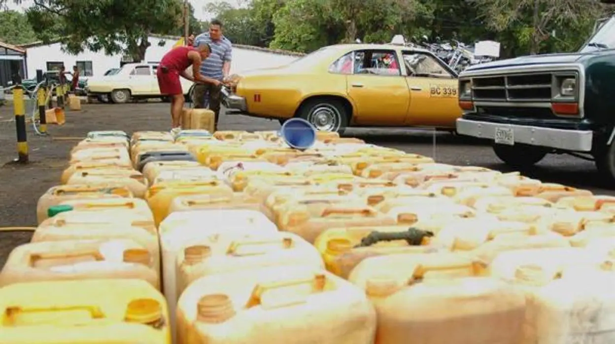  Maduro exhortó a actuar contra las mafias del combustible