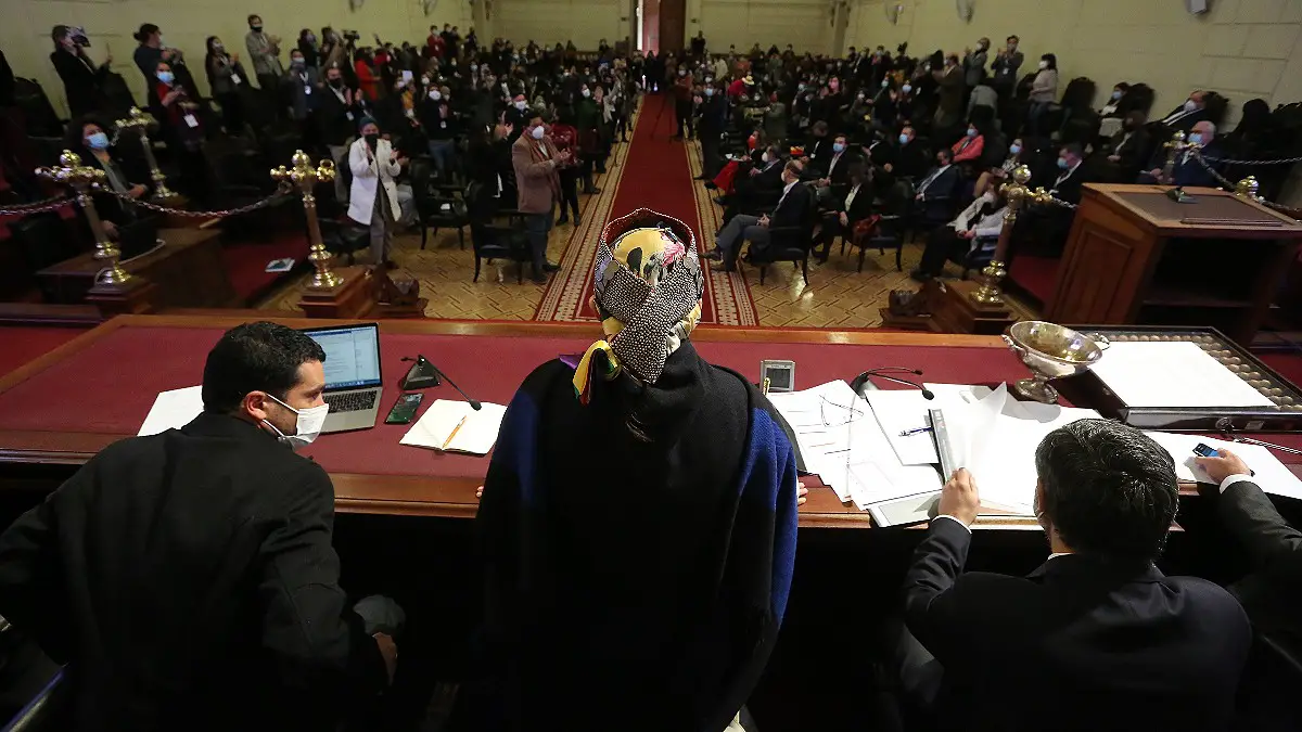  Finaliza primera etapa de revisión de Constitución chilena