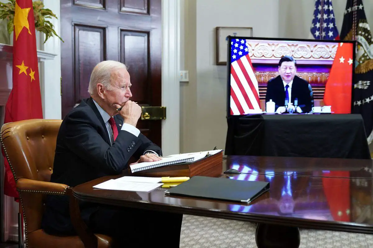 Biden advirtió a Xi Jinping sobre consecuencias si apoya a Rusia