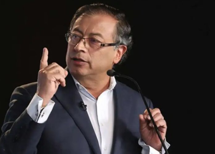  Petro dispuesto a debatir en Bucaramanga con Hernández