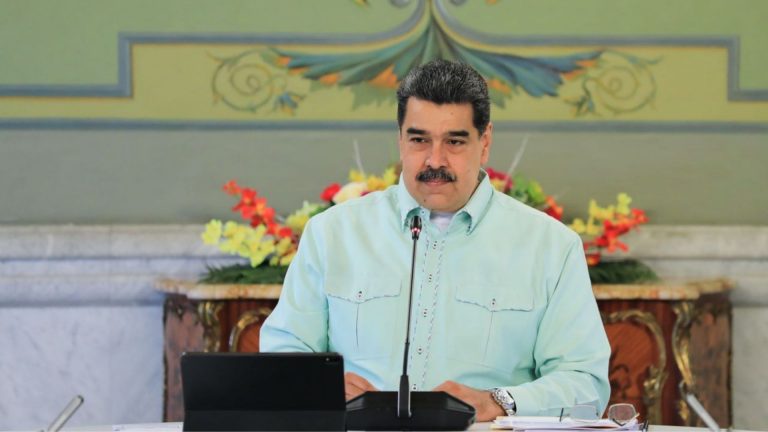 Presidente Maduro expresa pesar por la muerte del mandatario de EAU