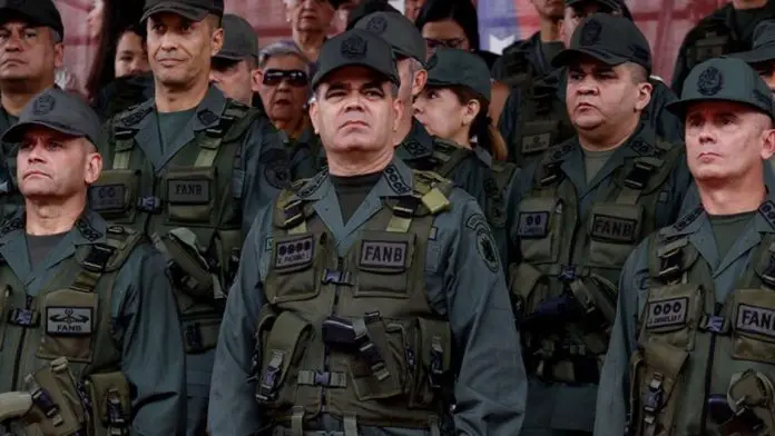 Padrino López rechazó entrenamiento naval de Colombia y EE.UU.