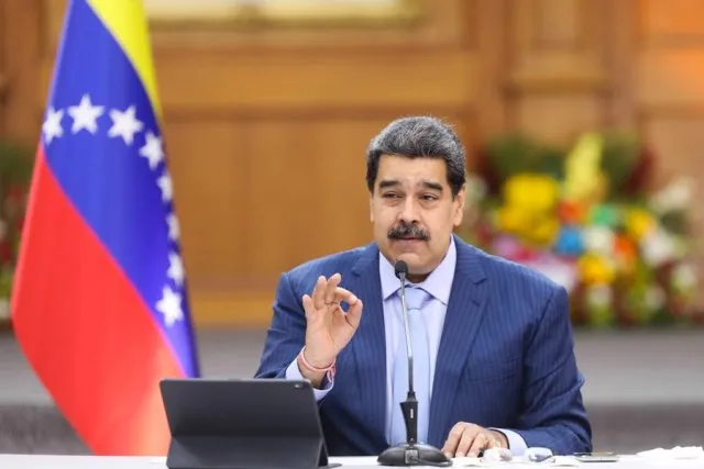 Maduro ordena acabar con mafias de los hospitales, gasolina y chatarra