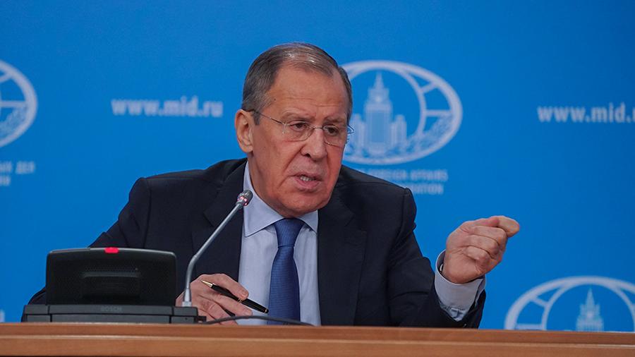 Serguei Lavrov exhorta a la OTAN a dejar de armar a Ucrania