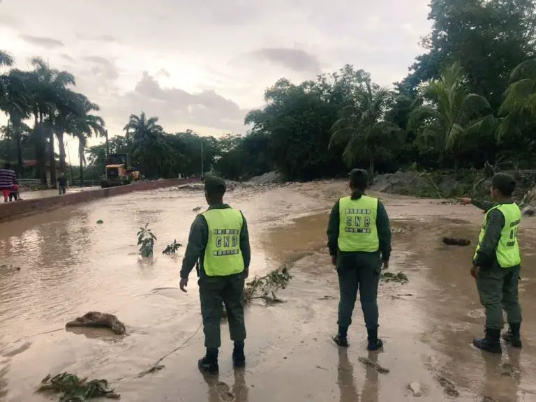 En Mérida mantienen 25 frentes de trabajo para atender emergencias por lluvias