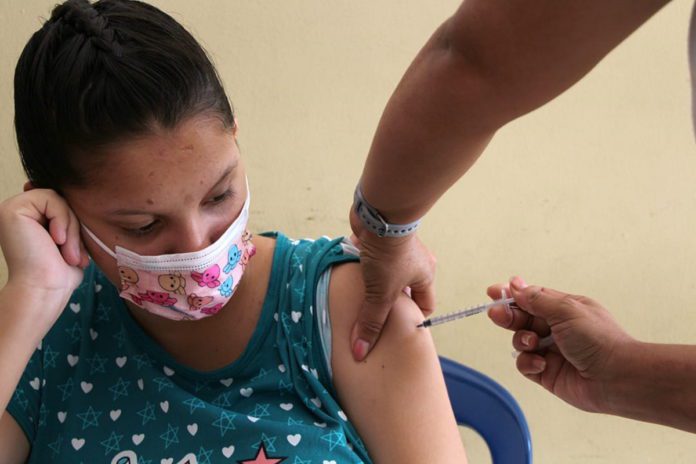Barrio Adentro reporta 250 mil PERSONAS vacunadas en Zulia