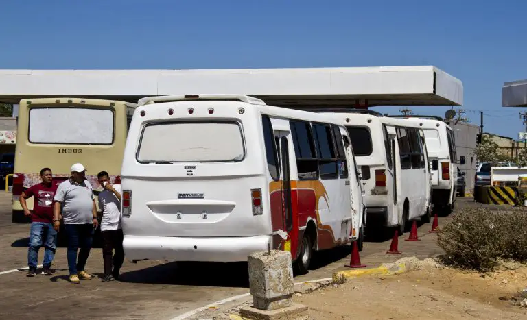 Transportistas: 70 litros de gasoil alcanzan para un solo viaje