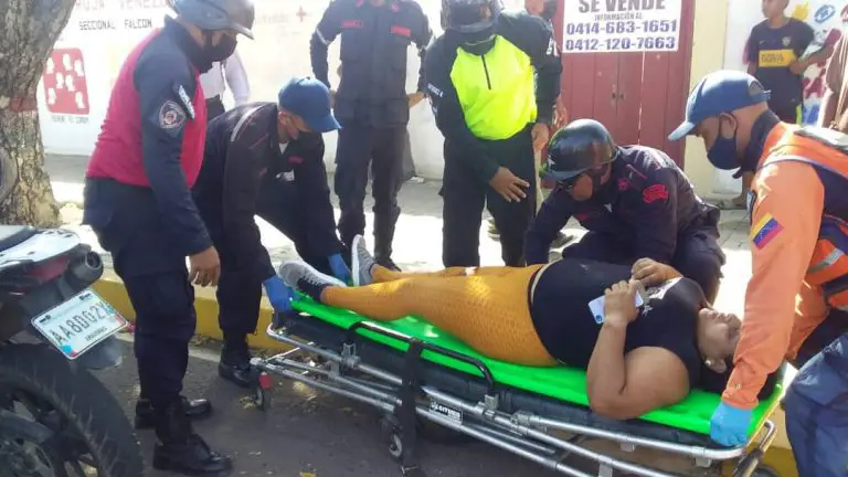 CORO | Deslizamiento de moto frente a Farmatodo deja dos heridos  