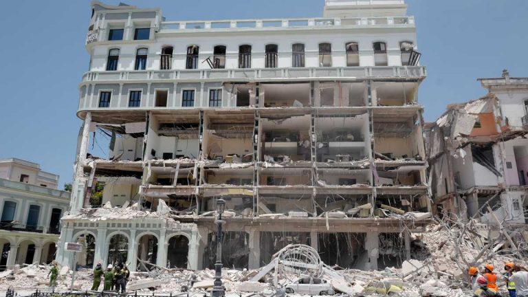 Fallecidos en explosión de un hotel en La Habana se eleva a 43