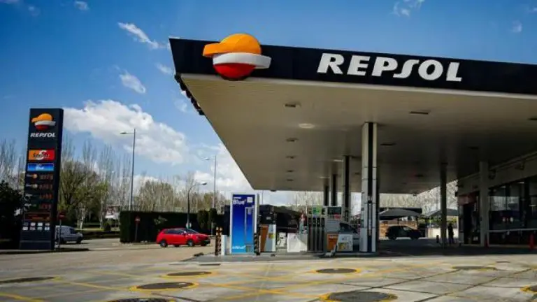 Bloomberg: EE UU autorizará que ENI y Repsol envíen petróleo venezolano a Europa