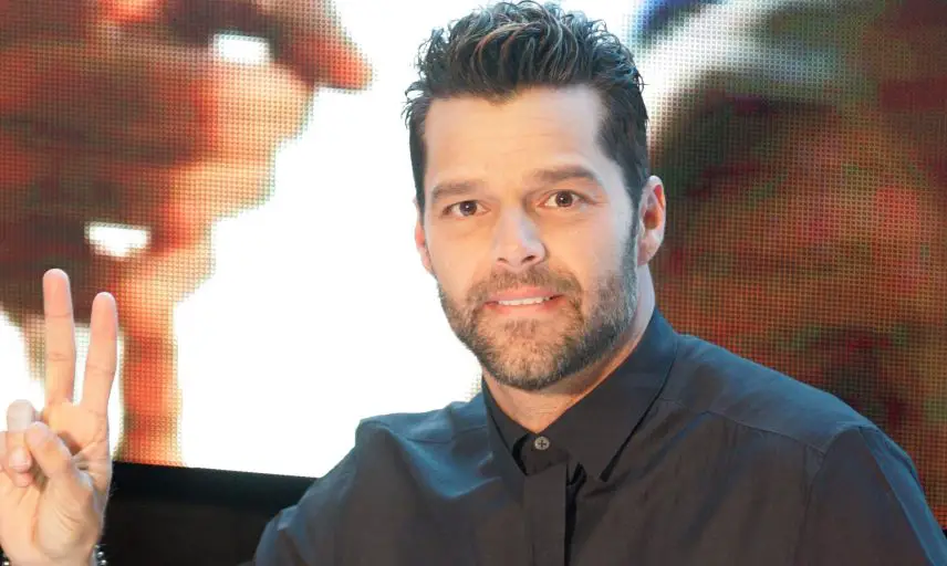 Esta es la serie de comedia que protagonizará Ricky Martin en Apple TV+