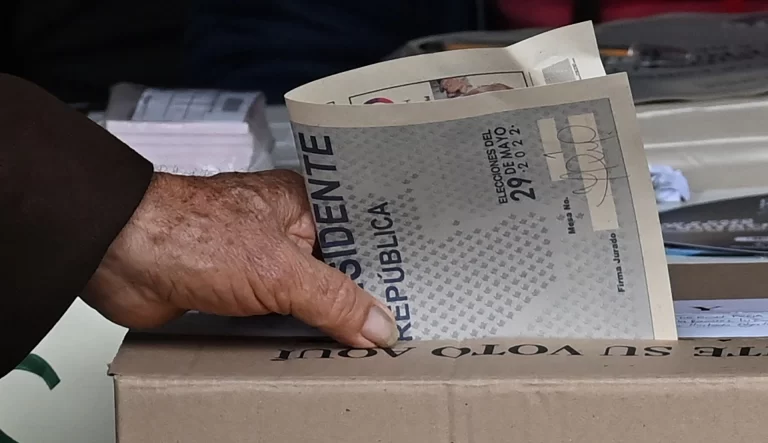 Elecciones Colombia | Abstención de 45,09%, la más baja en primera vuelta en 20 años
