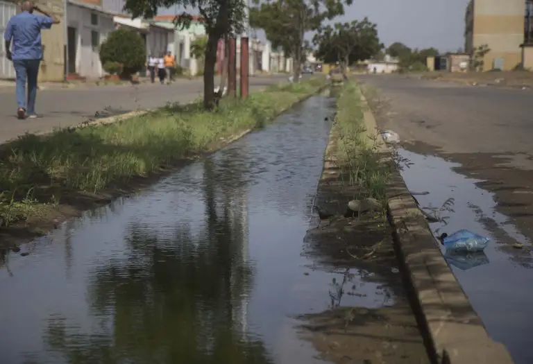 En Santa María aguas blancas y negras hacen de las suyas