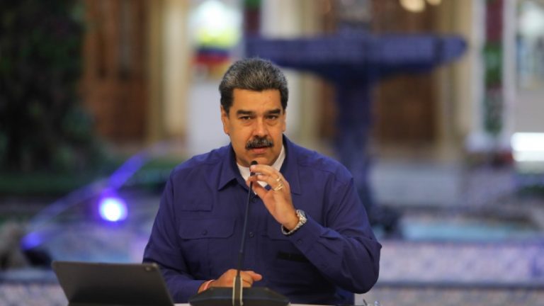 Maduro nombra nuevo canciller y otros 3 ministros