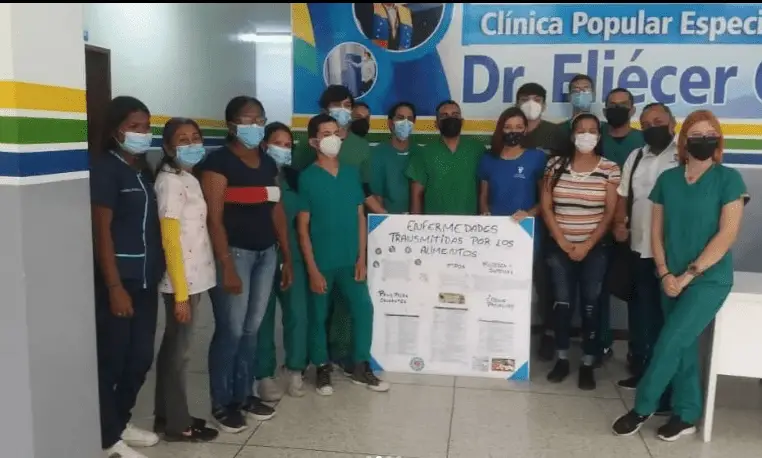  Estudiantes de Medicina Veterinaria de Unefm abordan comunidades