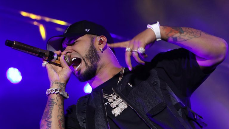 Anuel AA, el ex de Karol G pisa Venezuela el próximo 12 de noviembre