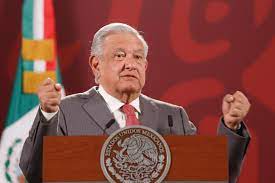  López Obrador justifica despliegue militar ante avance de caravana migrante