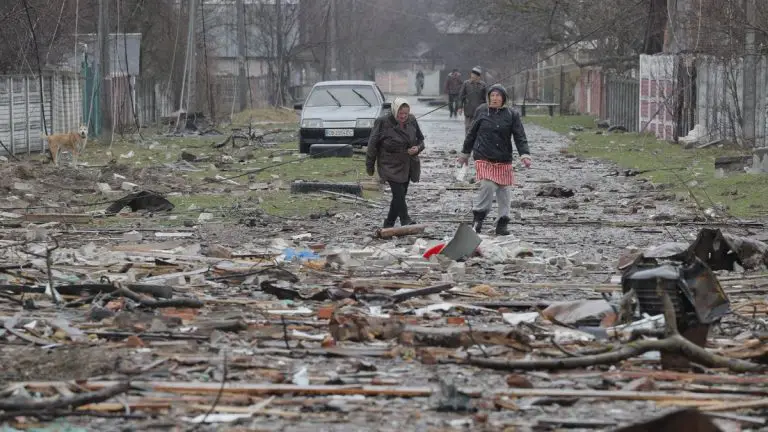 Cien días de guerra en Ucrania: Muertos, refugiados, destrucción