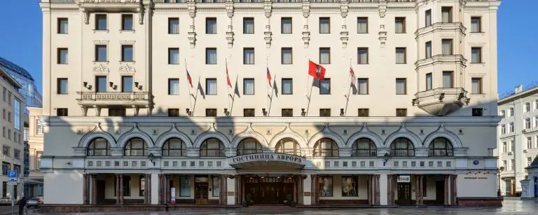 Cadena de hoteles Marriott suspende todas sus operaciones en Rusia