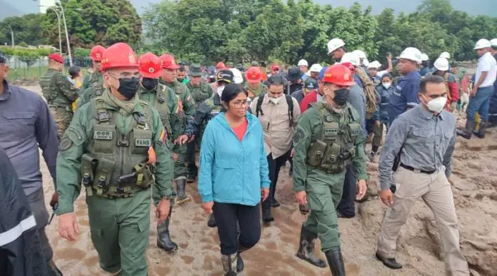 Vicepresidenta pasó revista en zonas afectadas en El Castaño