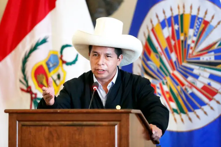 Perú | Ministros rechazan acusación del Congreso para inhabilitar a Castillo