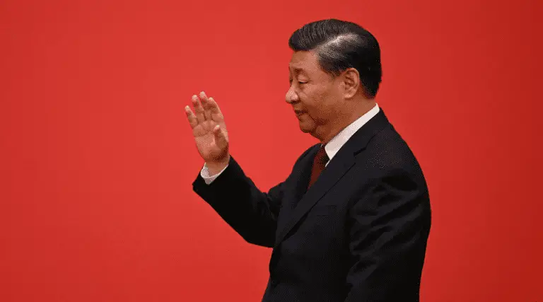 De tres tres: Xi Jinping es reelegido como líder del Partido Comunista de China