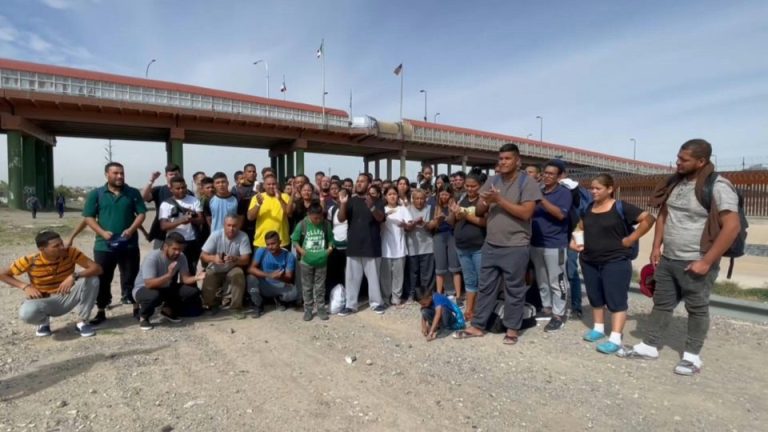 Protestan migrantes venezolanos en México
