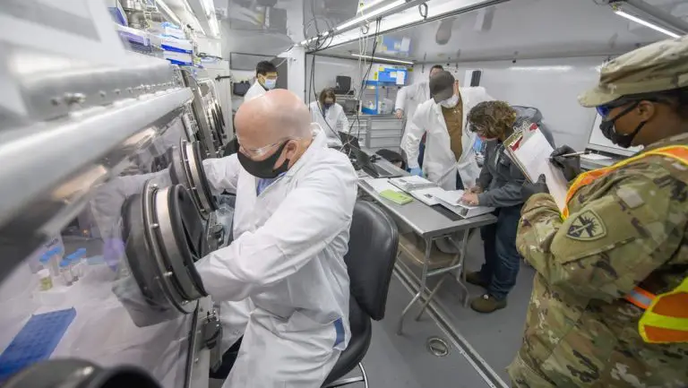 Rusia: EE.UU. y Ucrania inclumplen convenio sobre armas biológicas