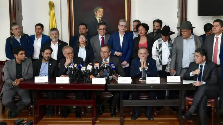 Senado de Colombia aprobó proyecto de ley sobre paz total de Petro