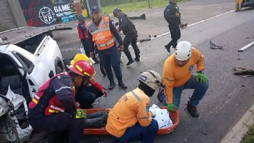 Un muerto y cuatro heridos dejó accidente en Monagas