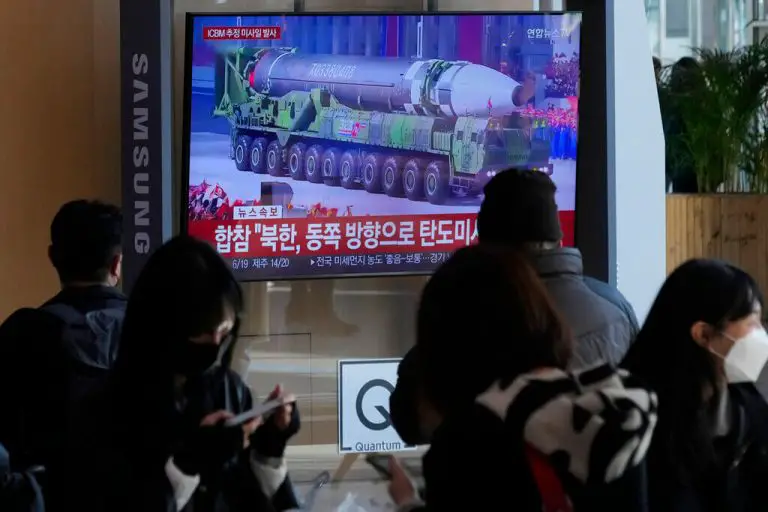 Corea del Norte prueba un misil con capacidad de alcanzar EE. UU.
