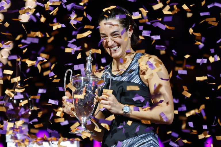 Caroline García gana Finales de WTA
