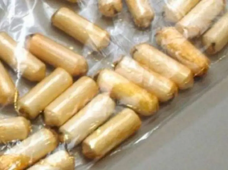 Condenadas por tráfico de 129 dediles de cocaína