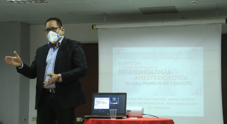 Postgrados de la Unfem, llevaron a cabo la conferencia sobre tópicos especiales en neumonología y anestesiólogía.