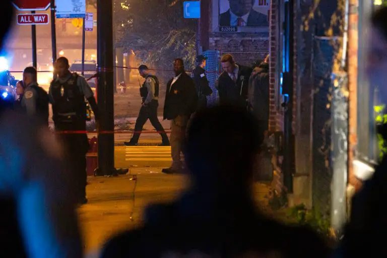 15 personas, incluidos 3 niños, heridos en tiroteo en Chicago