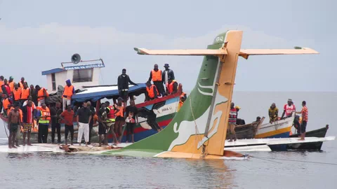 Tres muertos tras accidente de avión en Tanzania