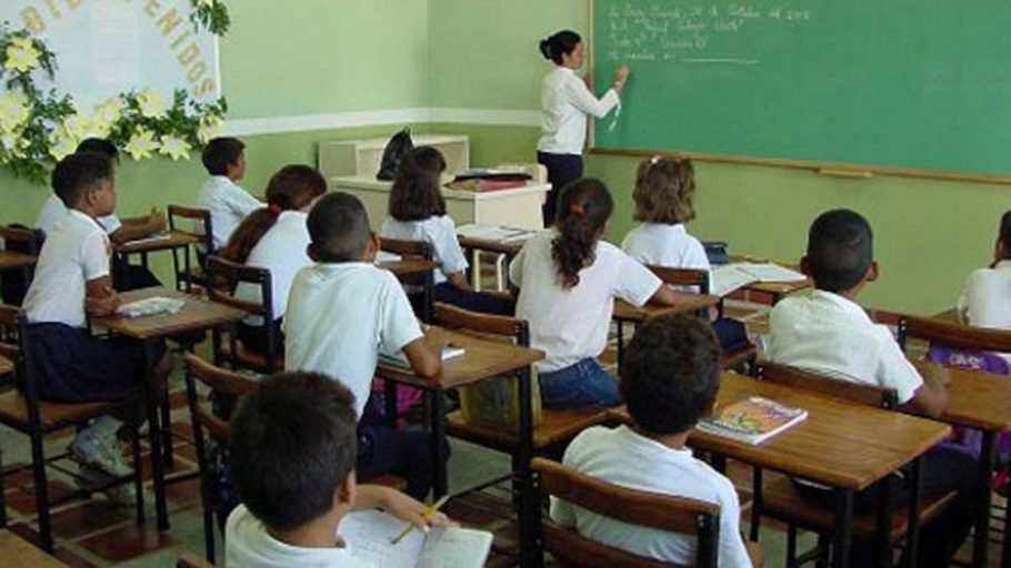 Venezuela incluirá formación sobre cambio climático en programas educativos