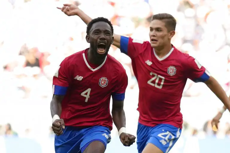 Costa Rica revive al vencer 1-0 a Japón