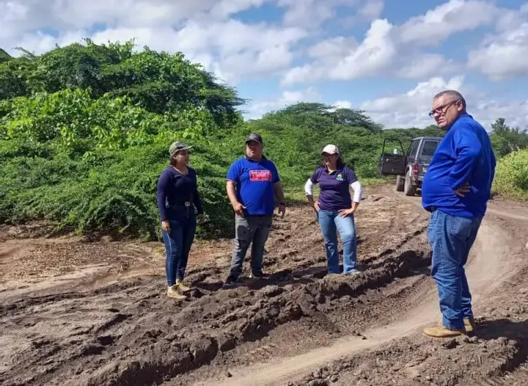 Gobierno inspecciona vialidad agrícola del occidente de Falcón