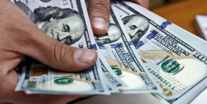 Dólar oficial superó la barrera de los 10 bolívares