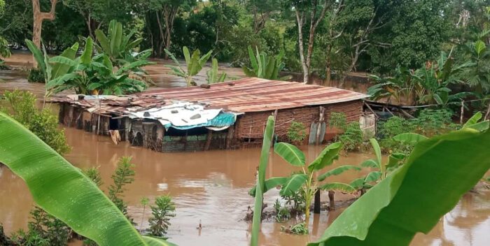 El Callao: Un fallecido y 22 sectores afectados por lluvias